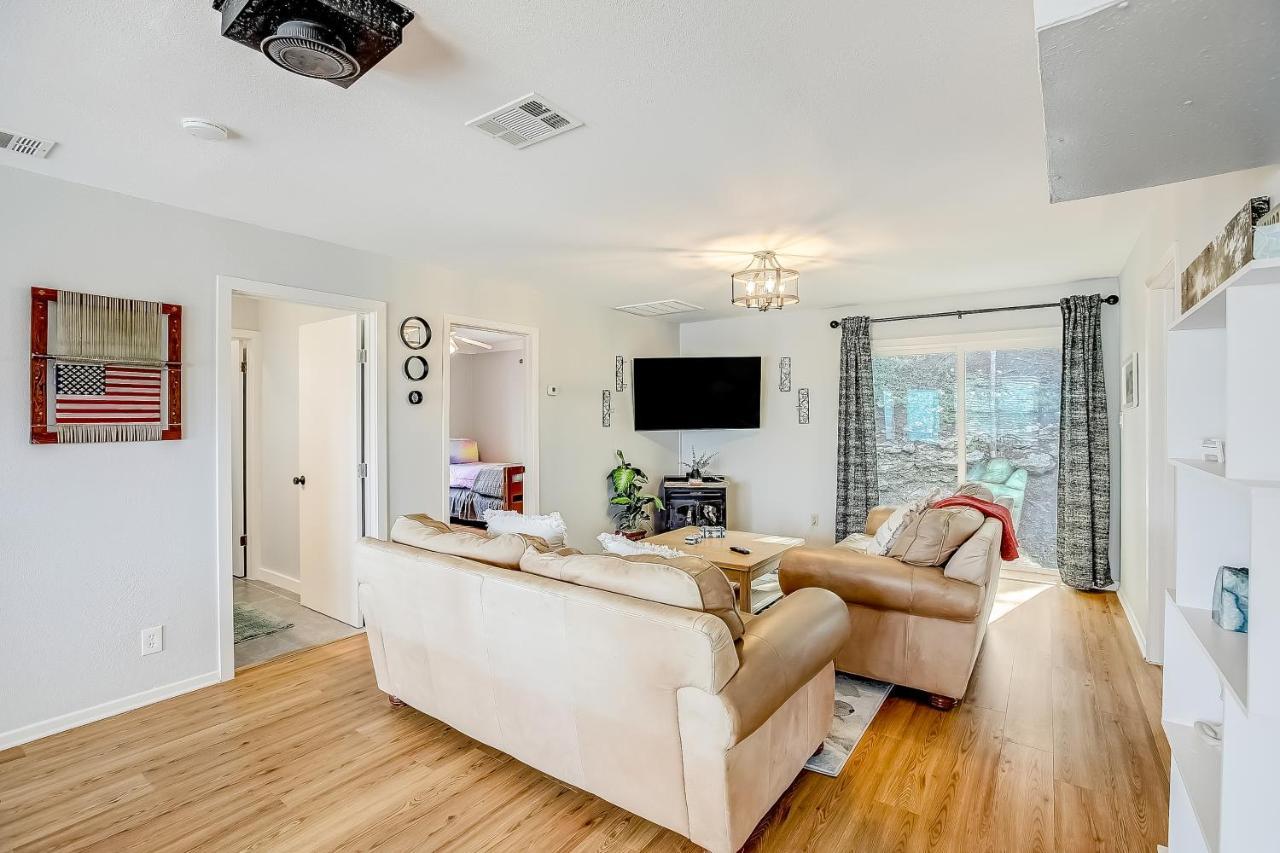 Lakeview Lodge Spicewood Luaran gambar